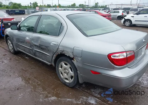 2001 Infiniti I30 Luxury из США, поврежденный, VIN JNKCA31A91T035878